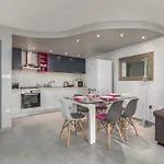 Sweet Apartment Tony